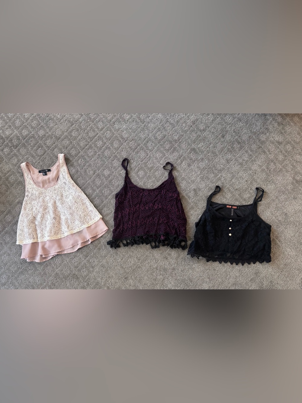 Women’s bundle 3 cropped tank tops Boho Lace Layered Size S
